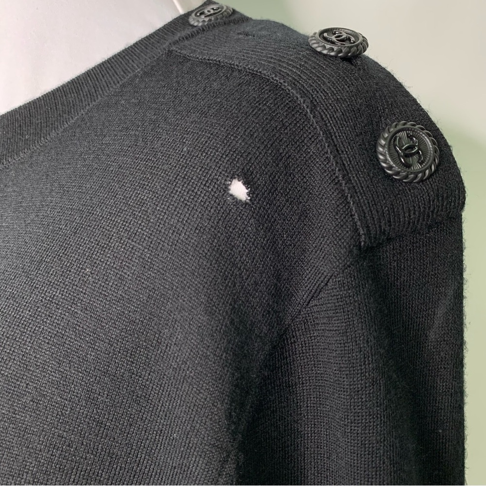 CHANEL Uniform Women's Black Crew Neck Long Sleeve 100% Wool Sweater Size Small - Picture 3 of 13